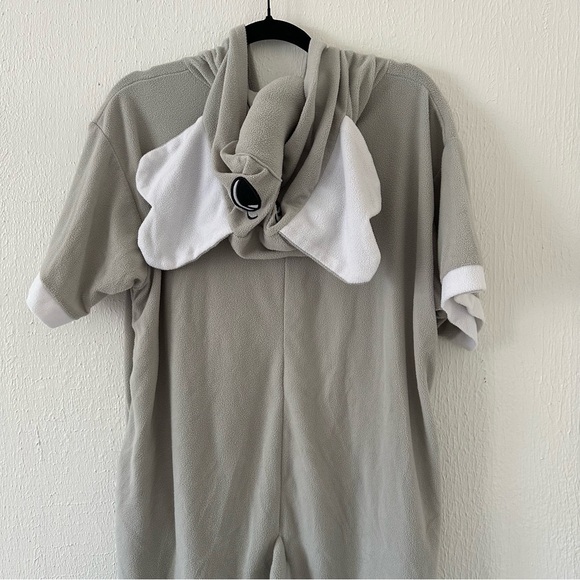 Silver Lilly  Elephant Onesie with elephant hoodie and tail Size Large - Picture 9 of 14